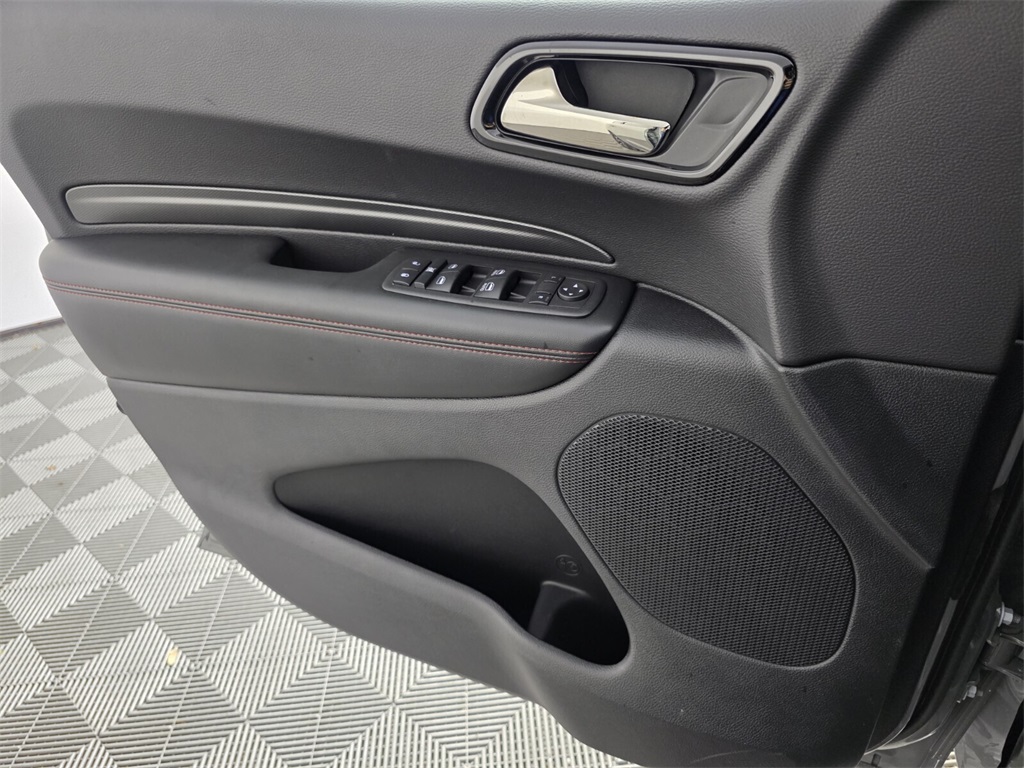 2025 Dodge Durango R/T Image 24 of 26