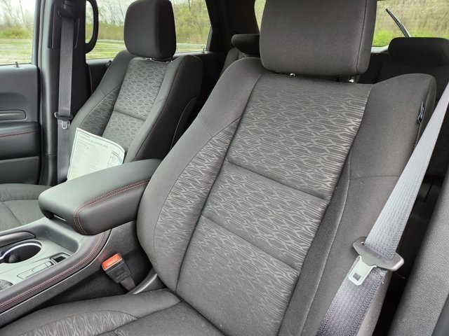 Vehicle image 26 of 30
