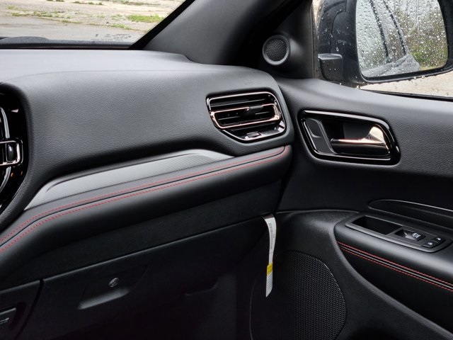 Vehicle image 25 of 30