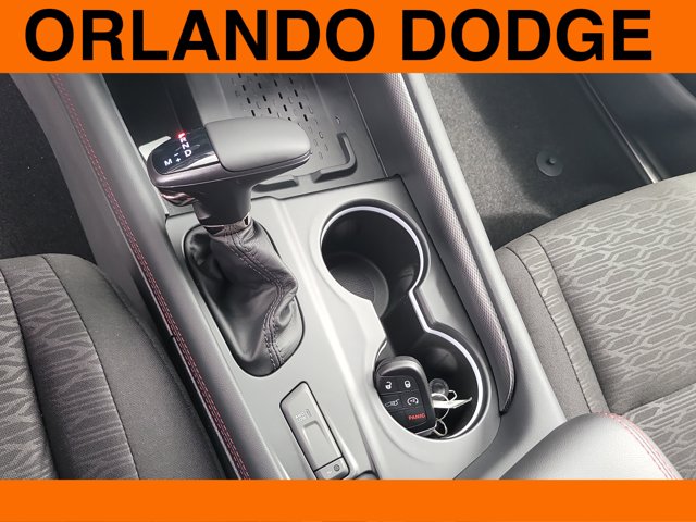 Vehicle image 18 of 23