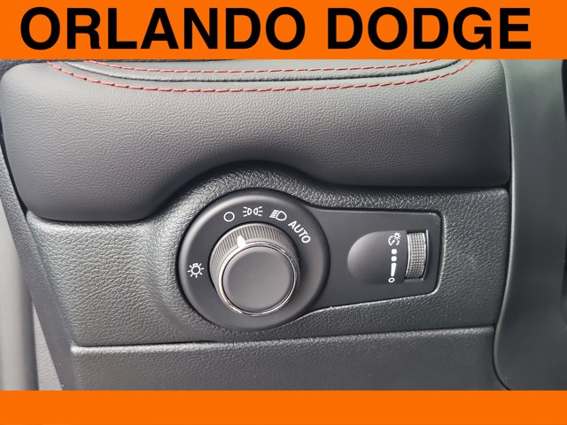 Vehicle image 20 of 23