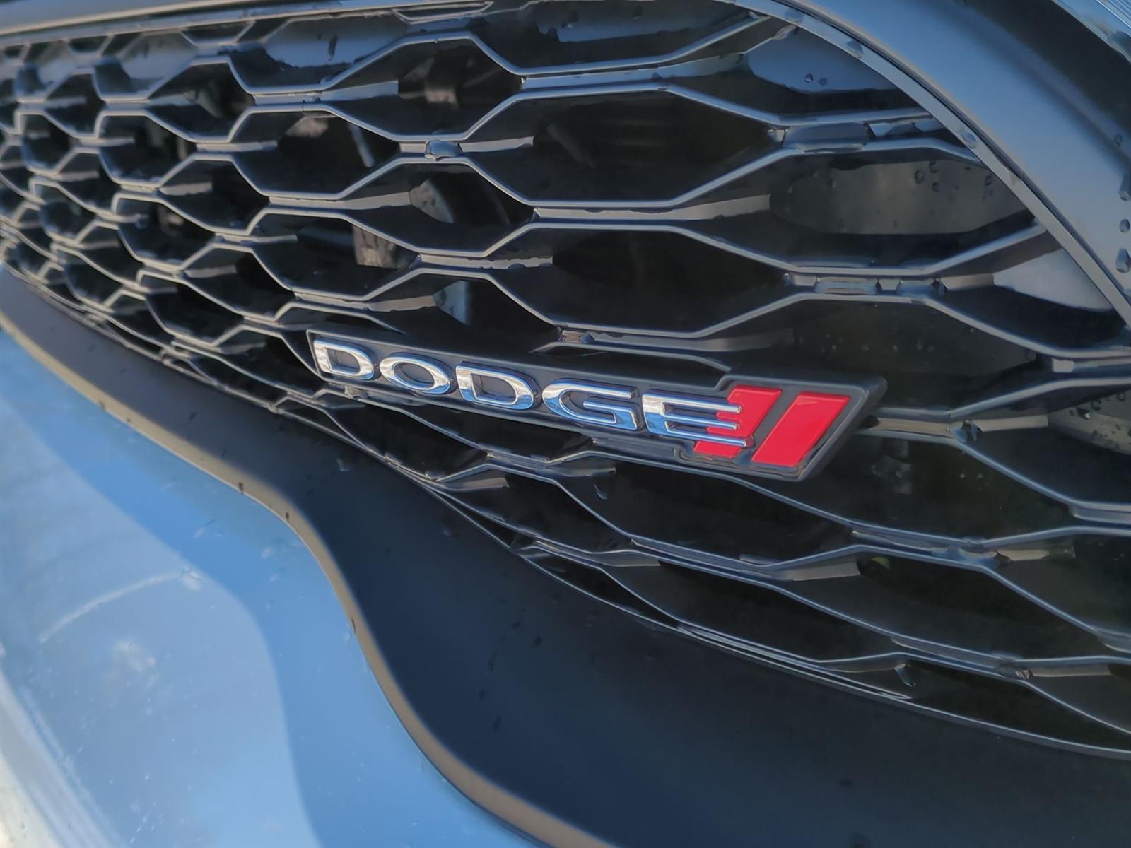 Vehicle image 10 of 35
