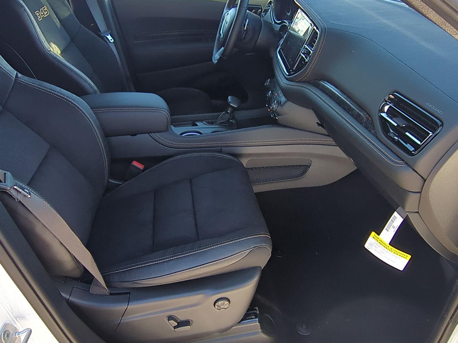 Vehicle image 21 of 35