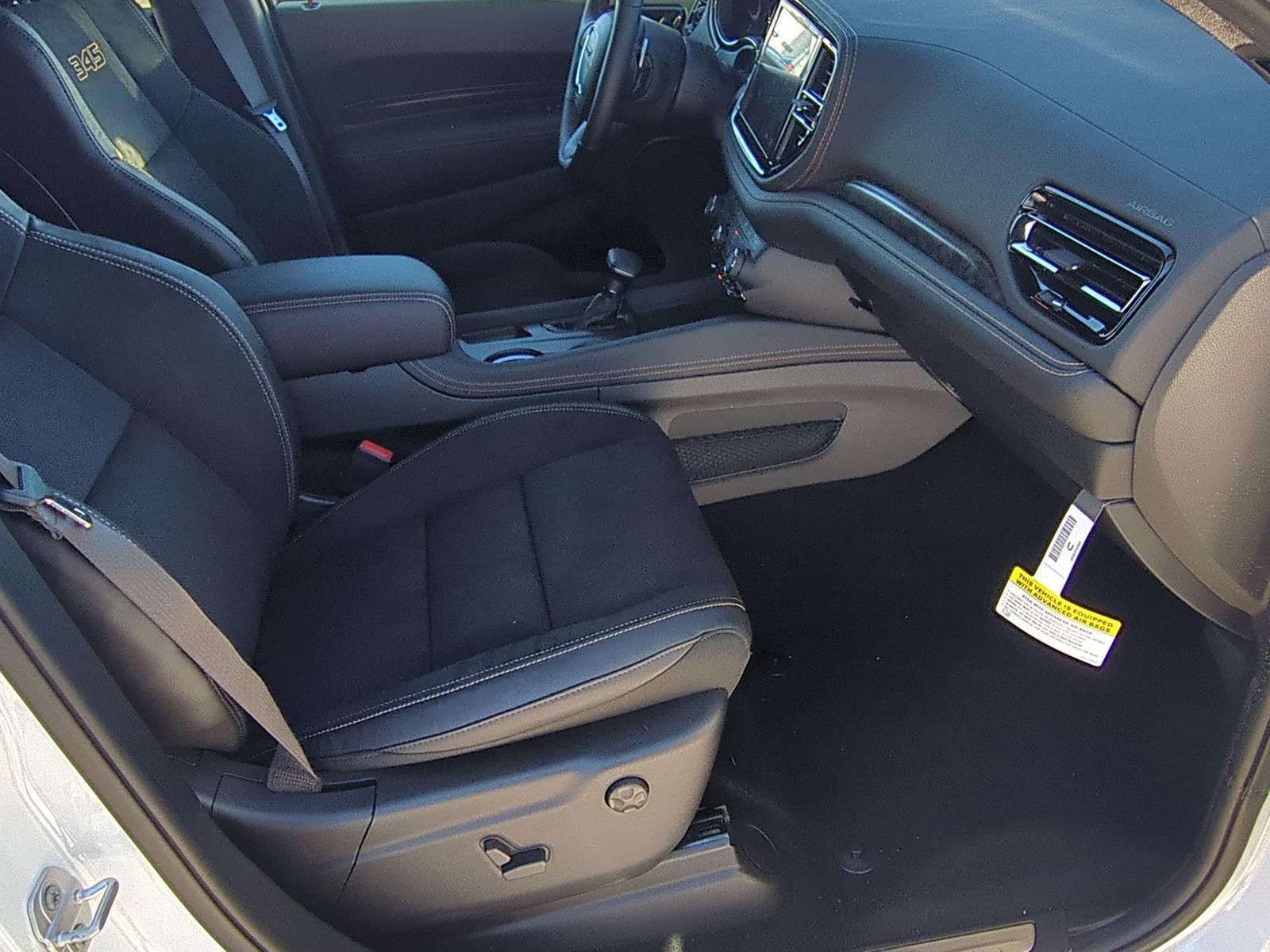 Vehicle image 22 of 35