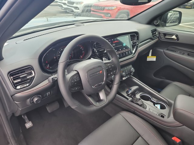 Vehicle image 16 of 24