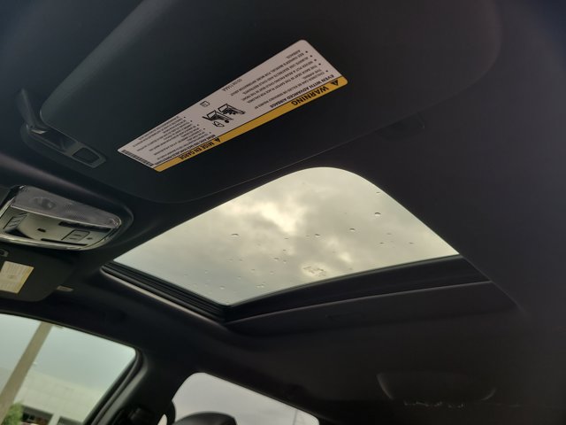 Vehicle image 15 of 24