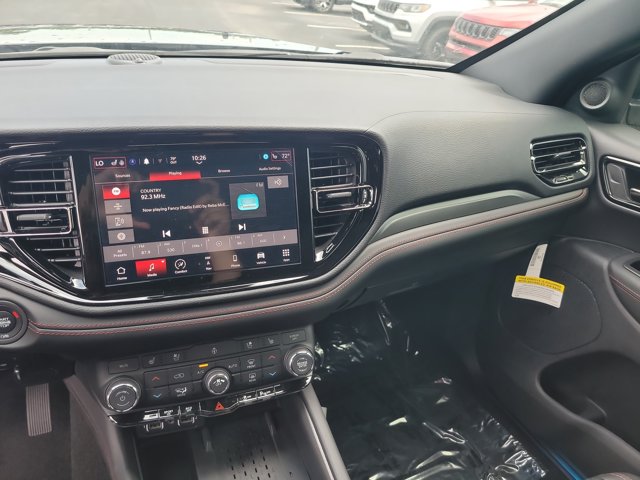 Vehicle image 17 of 24
