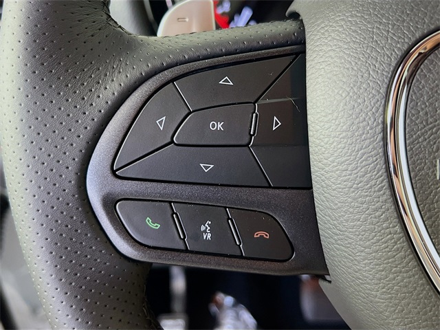 Vehicle image 29 of 38