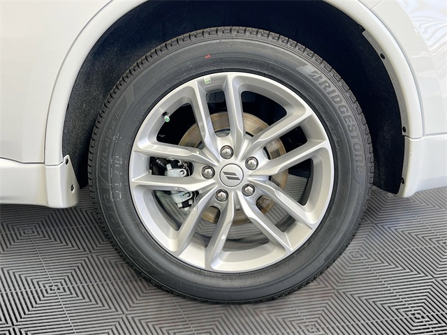 Vehicle image 9 of 38