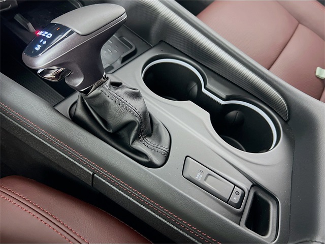 Vehicle image 25 of 38