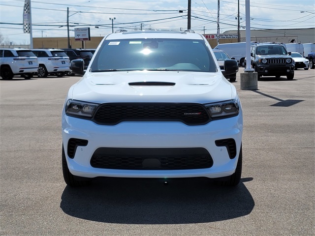 Vehicle image 2 of 37