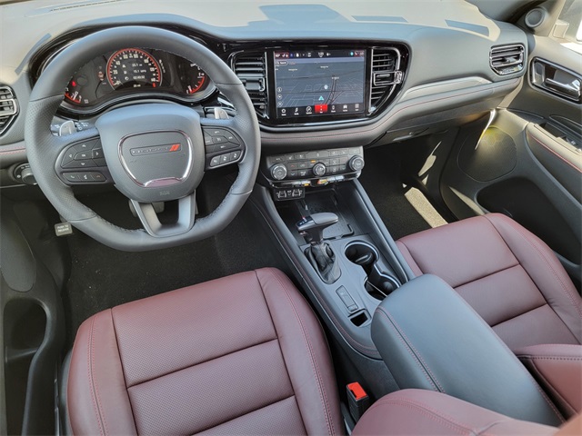 Vehicle image 33 of 37