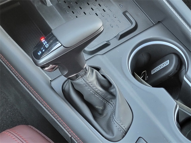Vehicle image 26 of 37