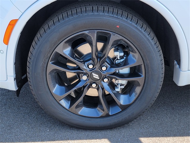 Vehicle image 12 of 37