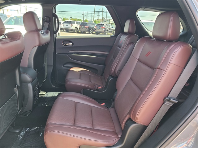 Vehicle image 15 of 41