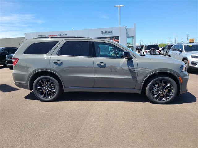 Vehicle image 5 of 41