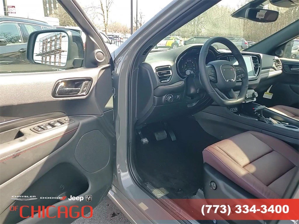 Vehicle image 14 of 25