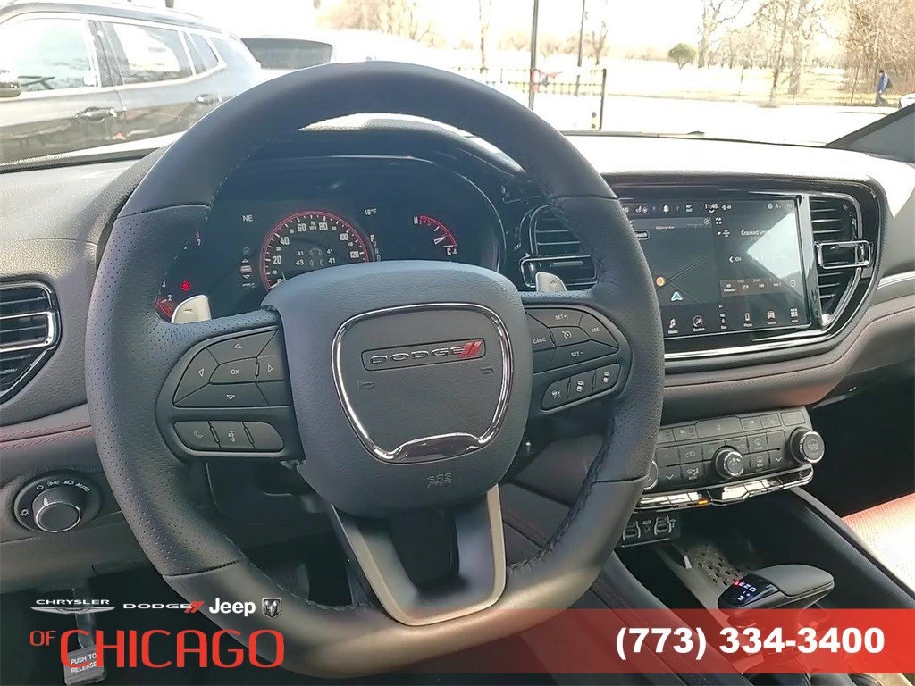 Vehicle image 15 of 25