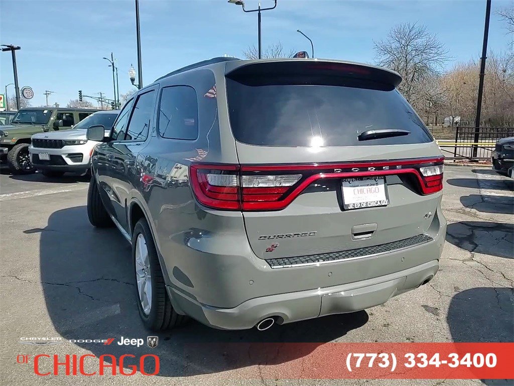 Vehicle image 9 of 24