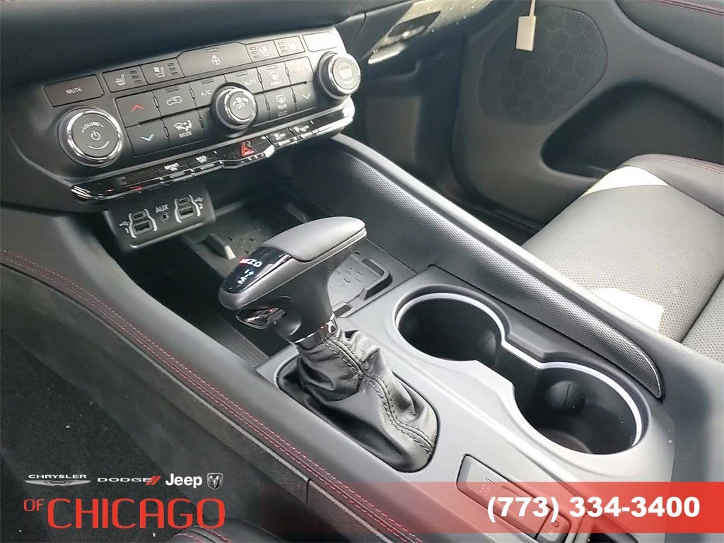 Vehicle image 19 of 24