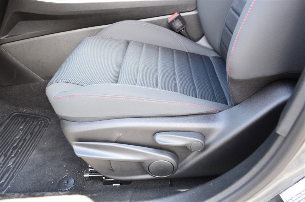 2025 Dodge Hornet GT Image 32 of 34