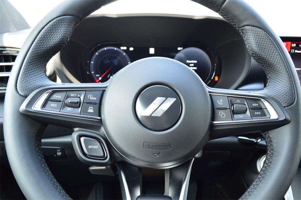 2025 Dodge Hornet GT Image 19 of 34