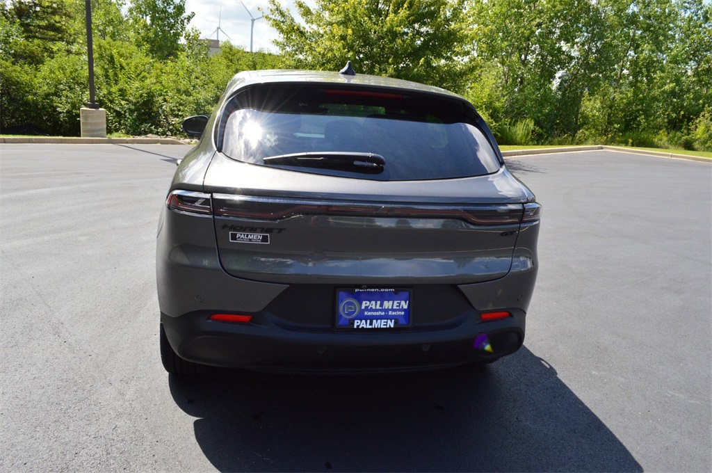 2025 Dodge Hornet GT Image 7 of 34