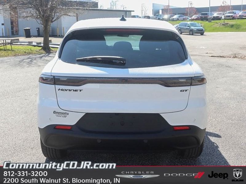 Vehicle image 6 of 29