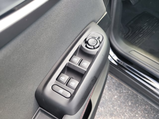 Vehicle image 21 of 21
