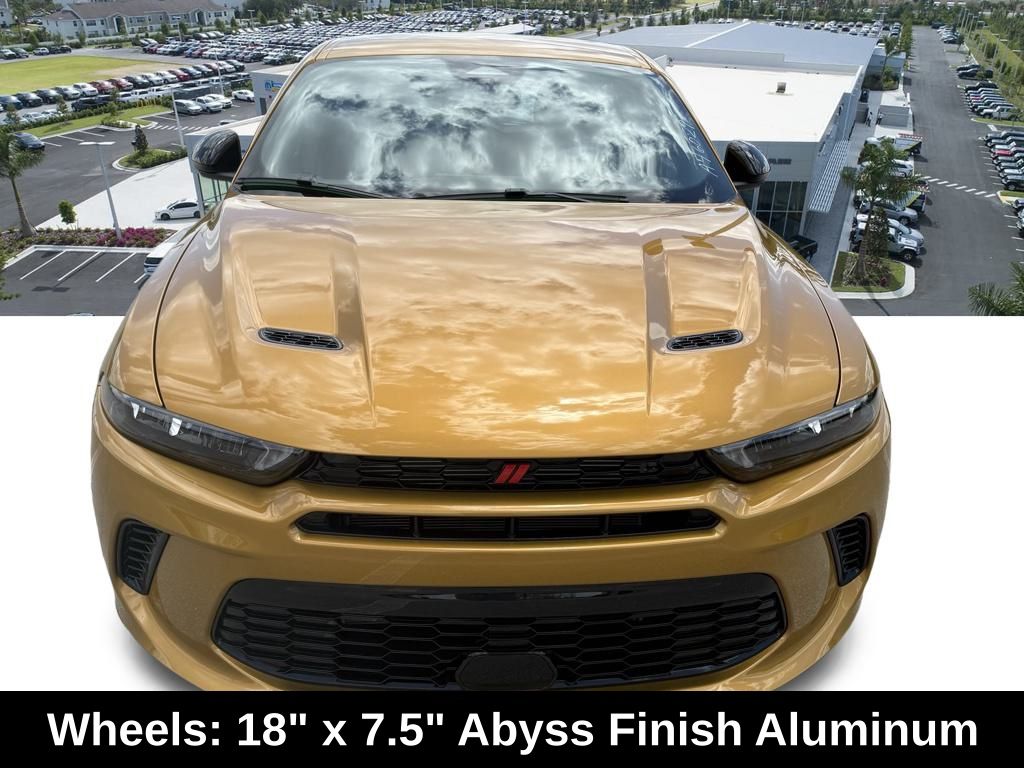 2025 Dodge Hornet GT Image 2 of 34