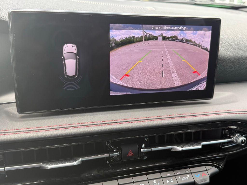 2025 Dodge Hornet GT Image 17 of 34