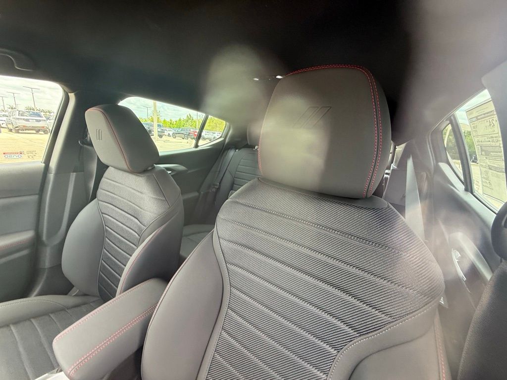 2025 Dodge Hornet GT Image 10 of 34