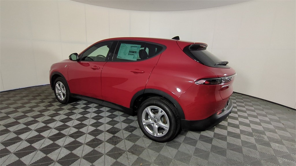 2025 Dodge Hornet GT Image 6 of 24