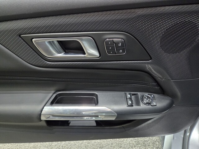 2025 Ford Mustang GT Premium Image 12 of 14