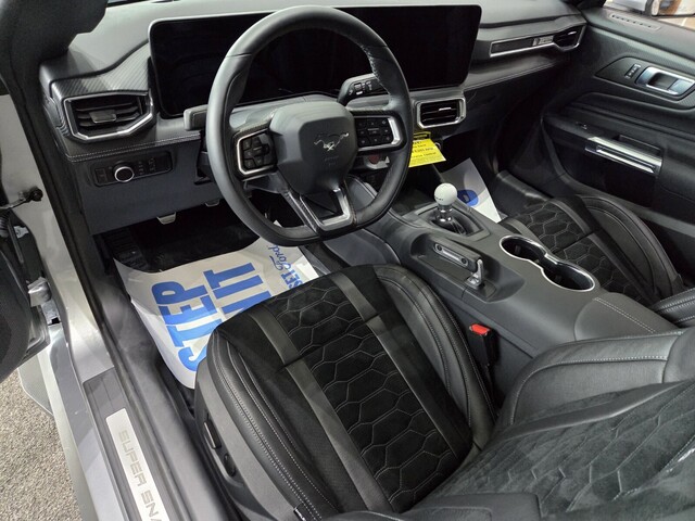 2025 Ford Mustang GT Premium Image 8 of 14