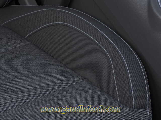 Vehicle image 18 of 23