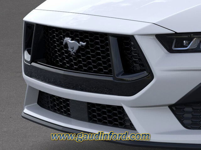 Vehicle image 21 of 23