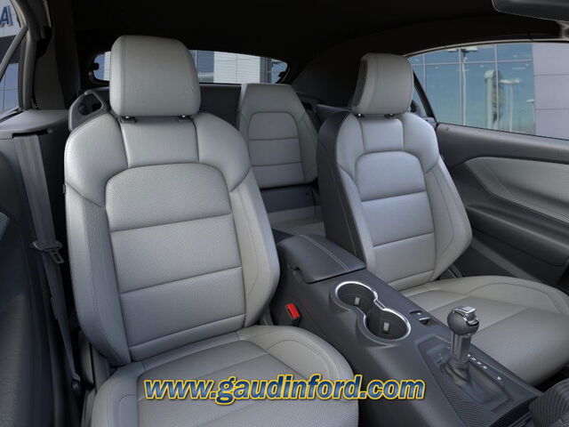 Vehicle image 11 of 23