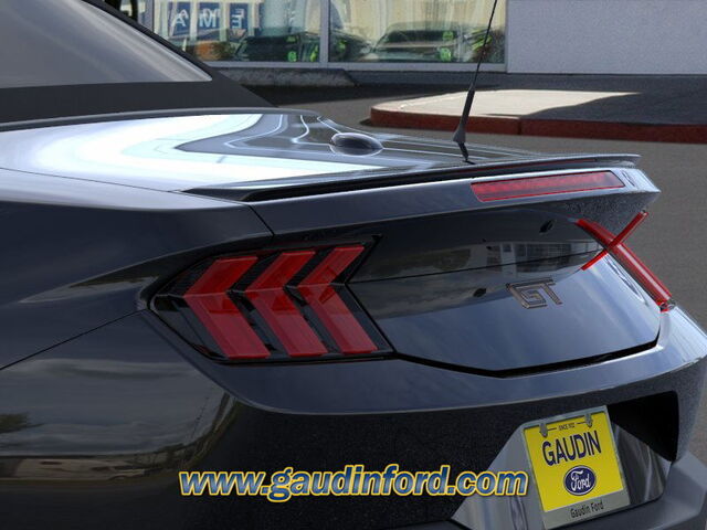 Vehicle image 10 of 23