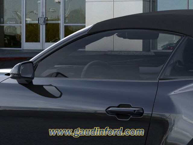 Vehicle image 20 of 23