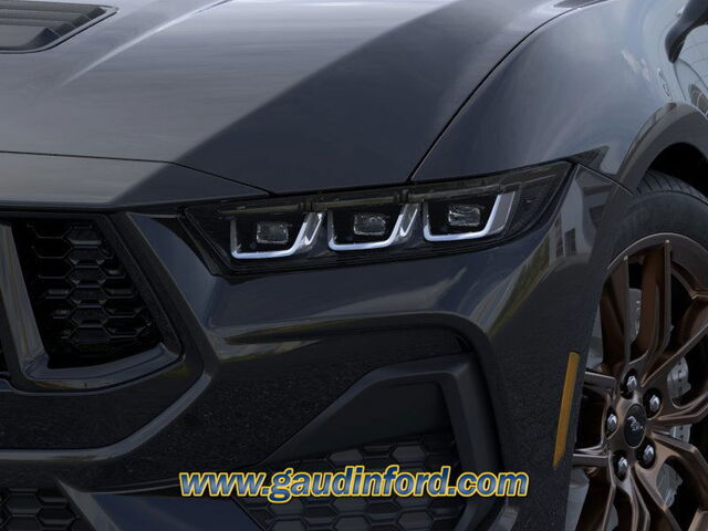 Vehicle image 17 of 23