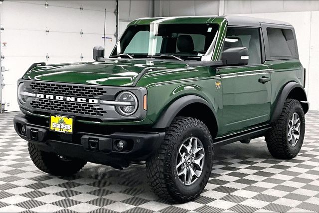 2025 Ford Bronco Badlands Image 1 of 38