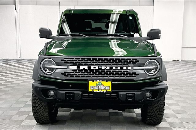 2025 Ford Bronco Badlands Image 2 of 38