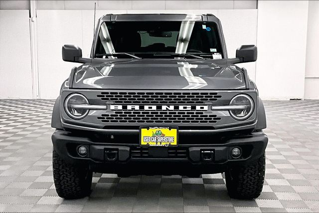 2025 Ford Bronco Badlands Image 2 of 36