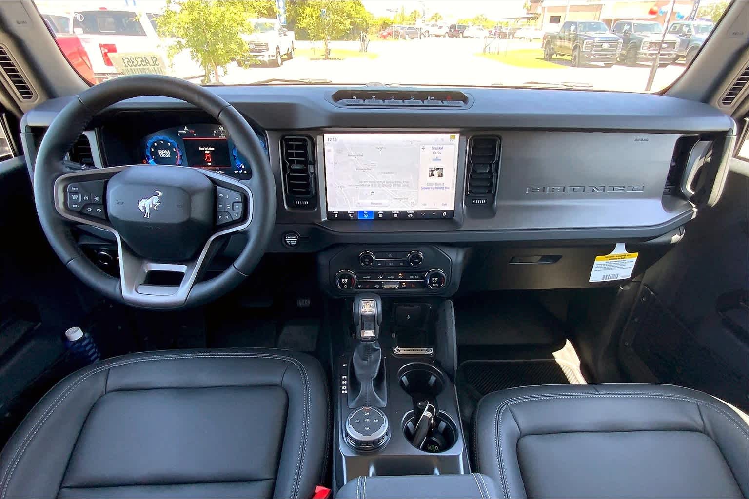 Vehicle image 6 of 17