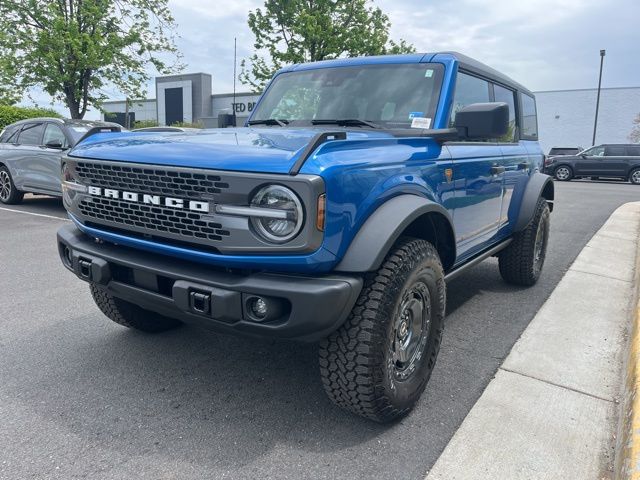 2025 Ford Bronco Badlands Image 1 of 44
