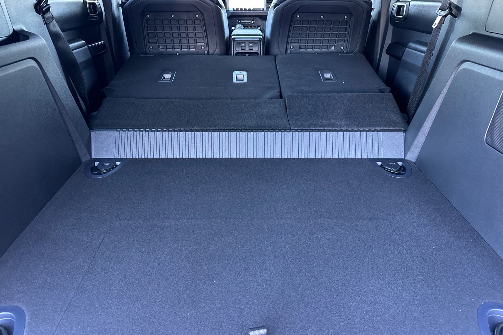 2025 Ford Bronco Badlands Image 10 of 29