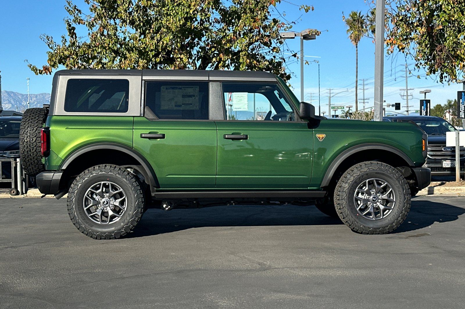 2025 Ford Bronco Badlands Image 5 of 29