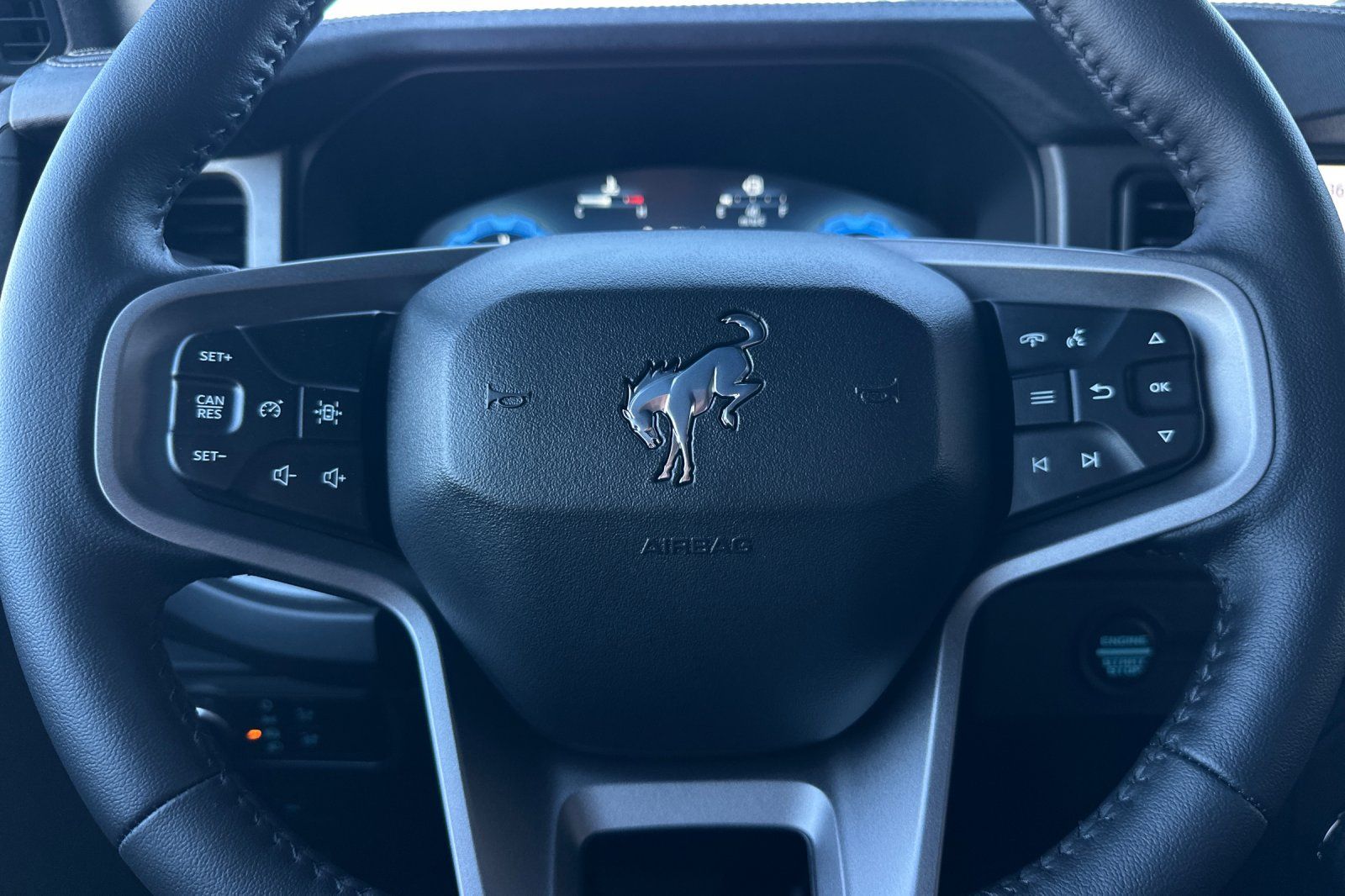 2025 Ford Bronco Badlands Image 13 of 29