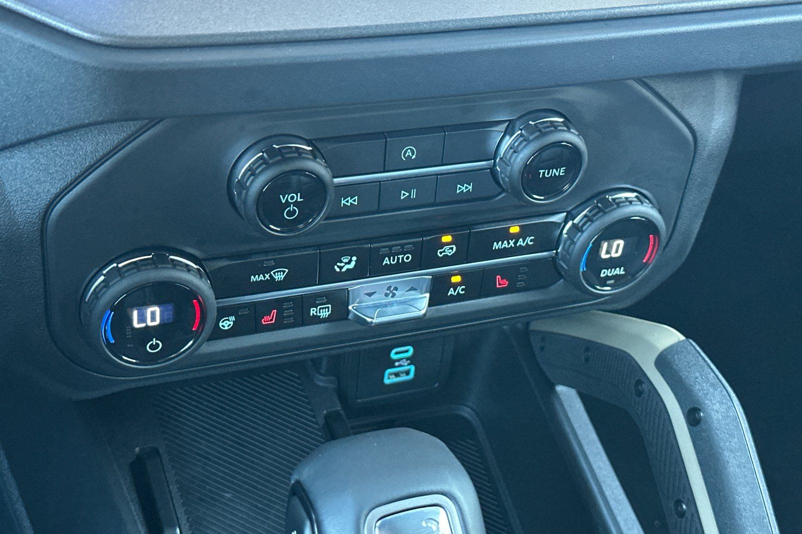 2025 Ford Bronco Badlands Image 25 of 29